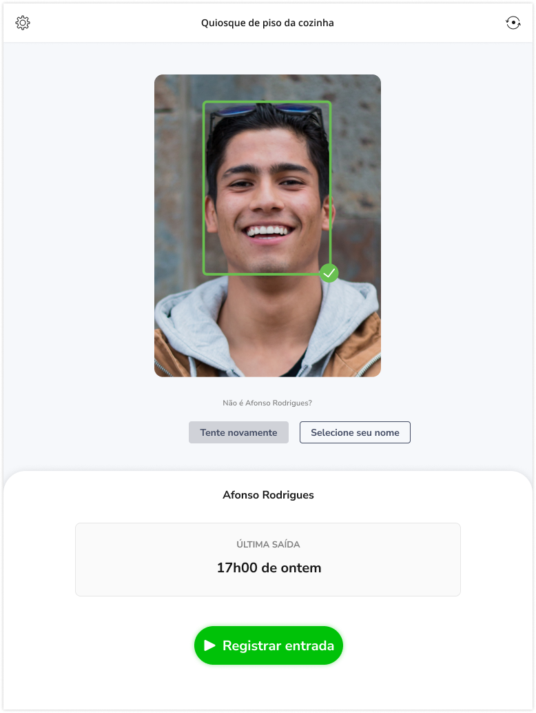 Registrando entrada pelo quiosque para rastrear presença