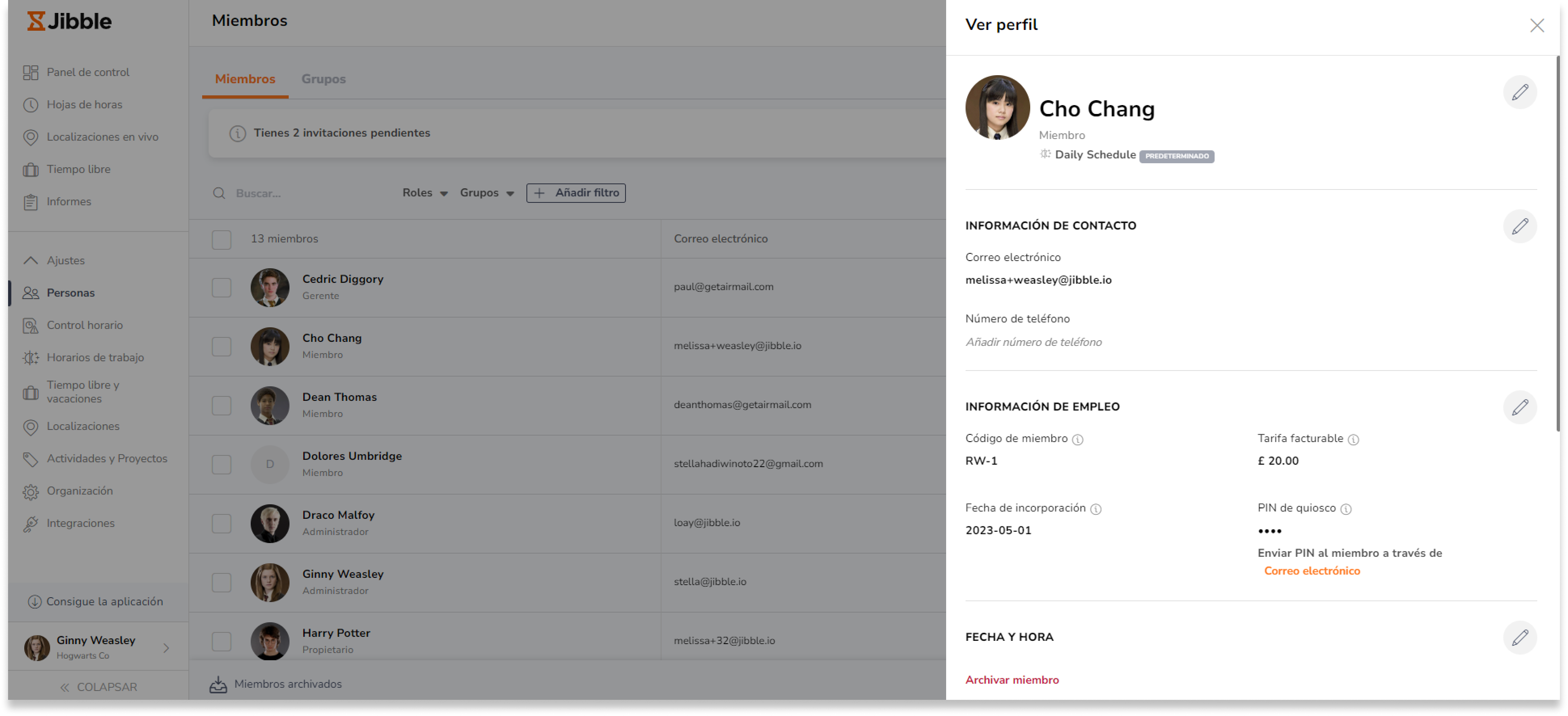 Acceder al perfil de una persona es muy sencillo: Haz clic en su foto de perfil o en su nombre en la página Personas. Cuando añades un nuevo miembro, estás creando su perfil. 
