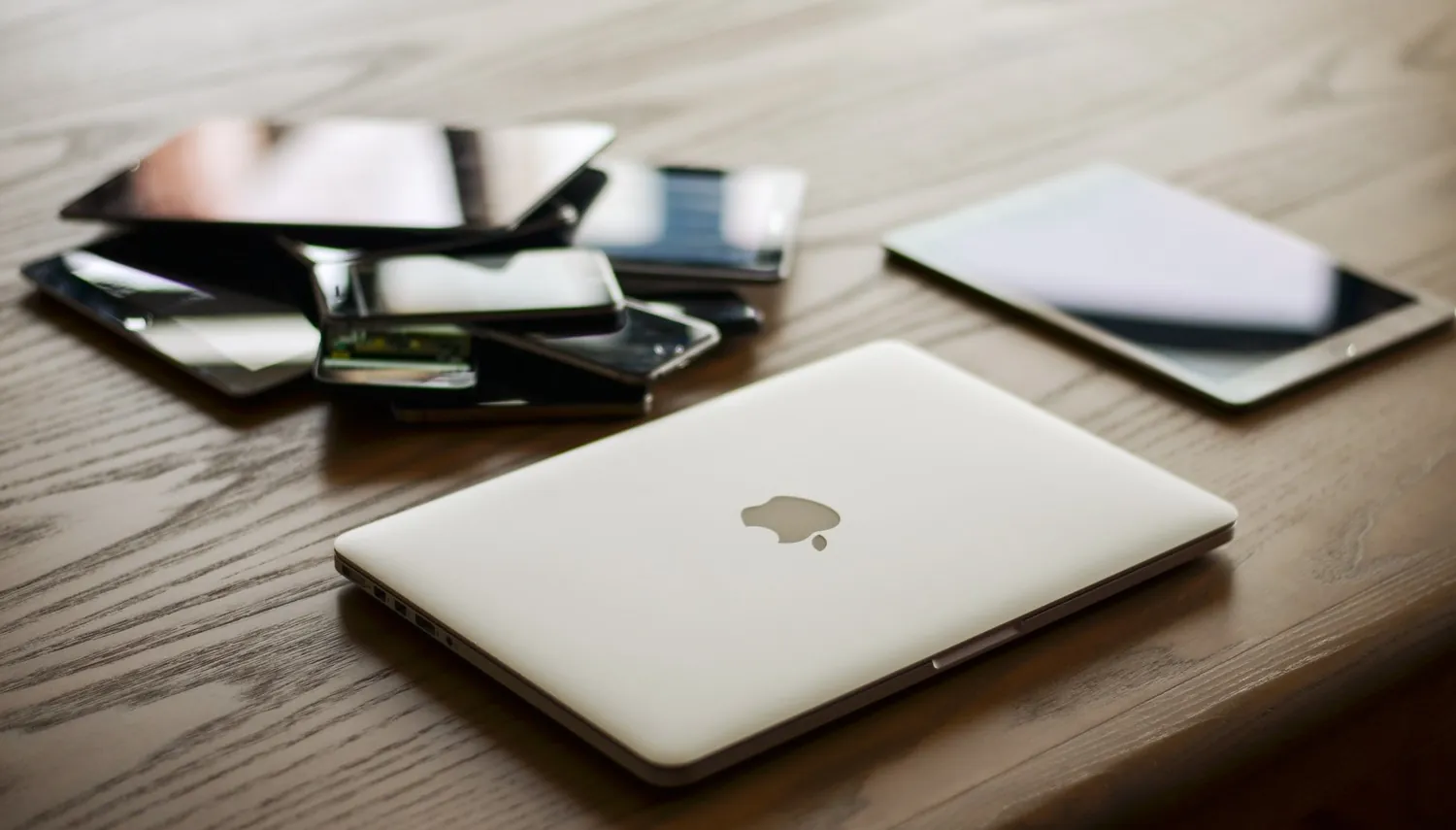 MacBook y otros dispositivos.