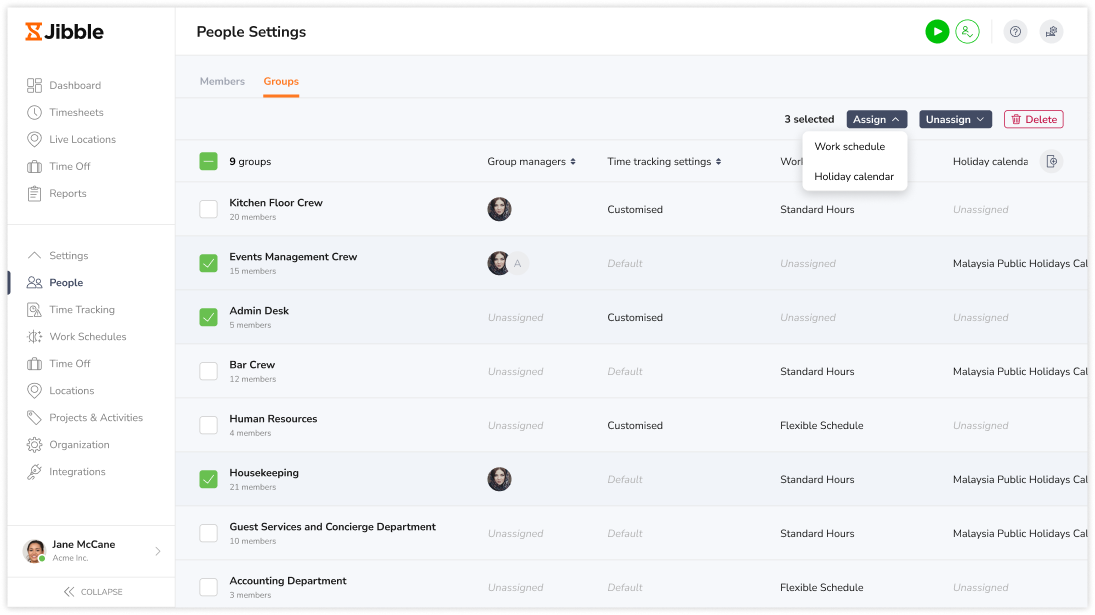 Assigning groups to entities in bulk