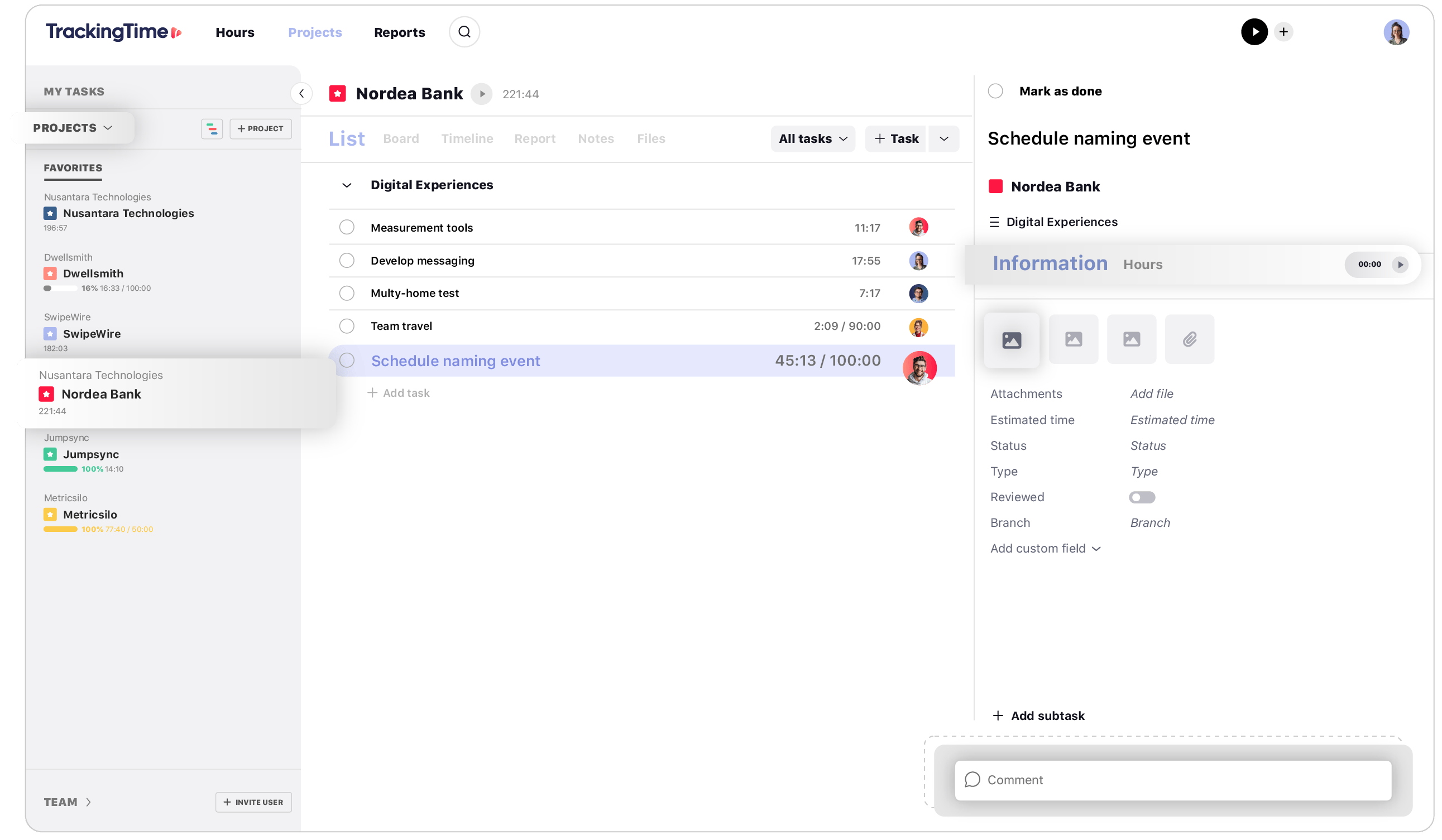 Uma lista de projetos mostrada no app web do TimeTracking