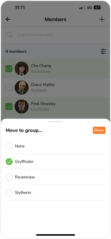 Déplacer les membres sélectionnés vers un groupe sur mobile
