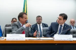 Luiz Marinho defende a redução da jornada de trabalho para 40h semanais