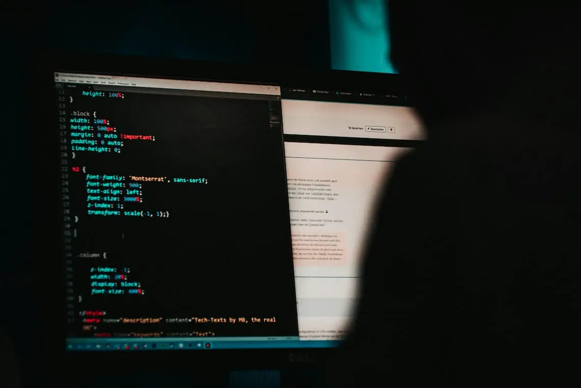 Imagem de hacker a roubar dados confidenciais