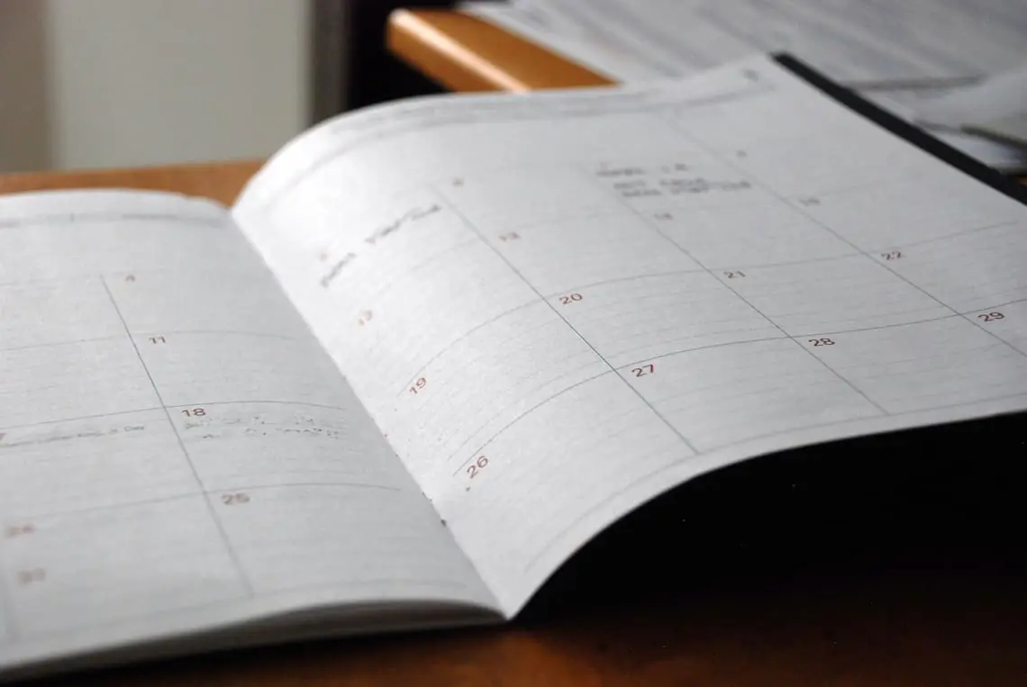 us empoyees work schedules